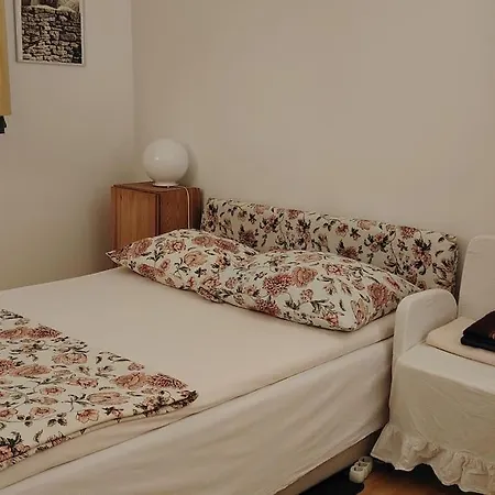 Simple & Easy Center Apartment *